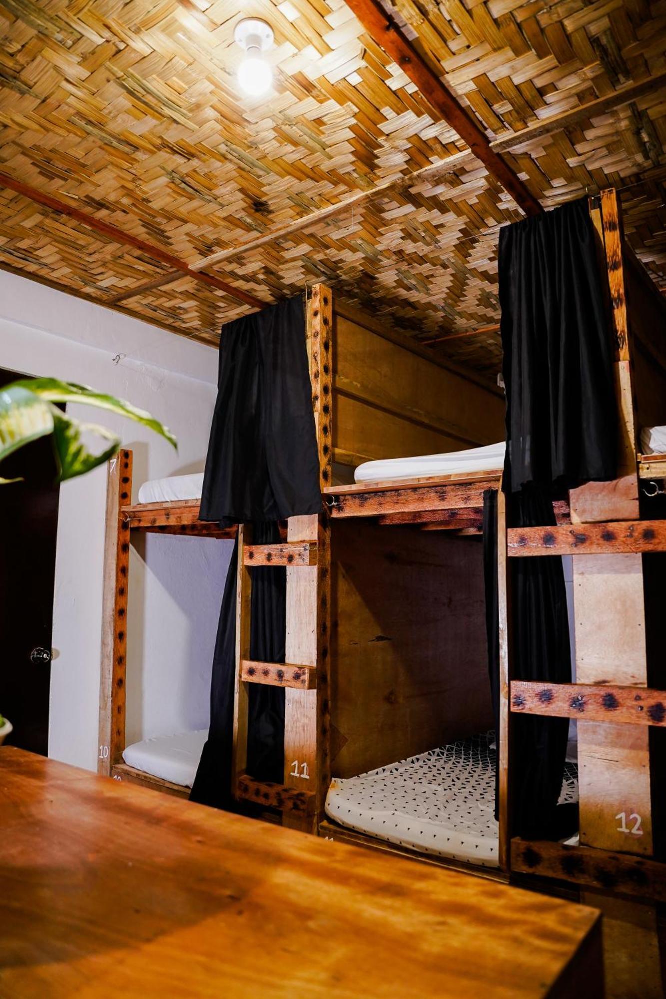 Yes Surf Siargao Hostel General Luna  Bagian luar foto